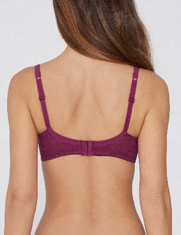 Sutien Tezenis, mov