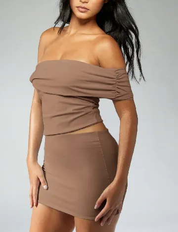 Compleu Missguided, maro