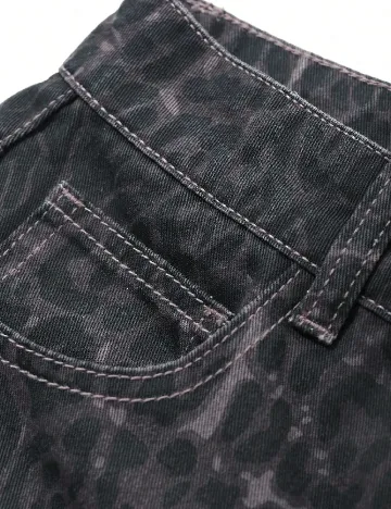 Pantaloni scurti Dazy, animal print