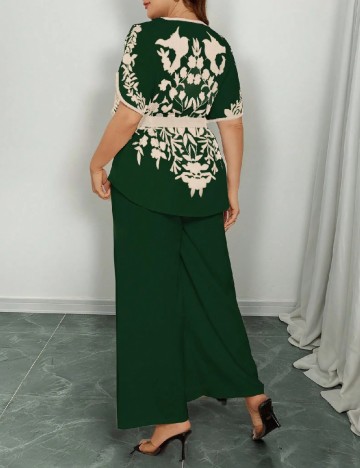 Compleu SHEIN CURVE, verde/crem