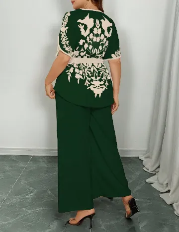 Compleu SHEIN CURVE, verde/crem