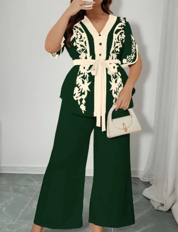 Compleu SHEIN CURVE, verde/crem