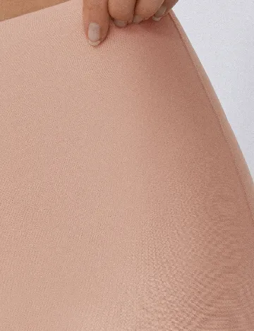 Colanti Tezenis, nude