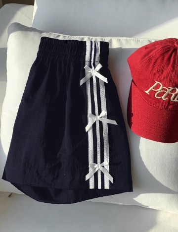 Pantaloni scurti SHEIN, negru