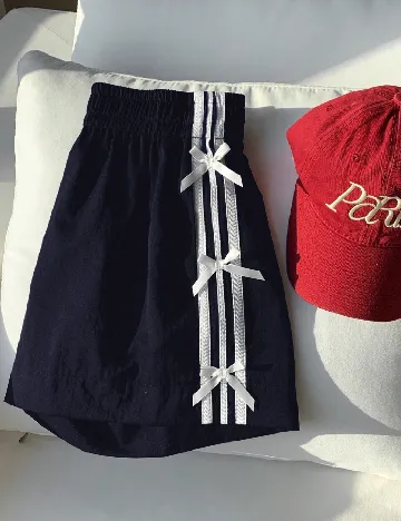 Pantaloni scurti SHEIN, negru