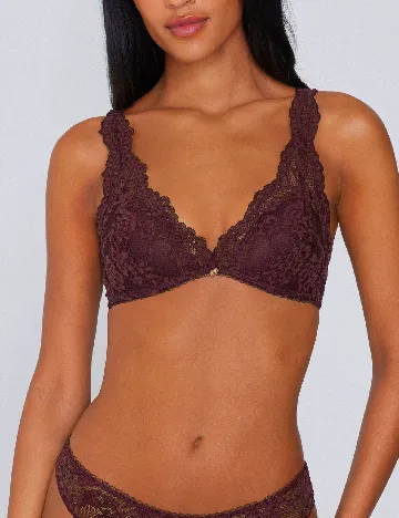 Sutien Tezenis, mov