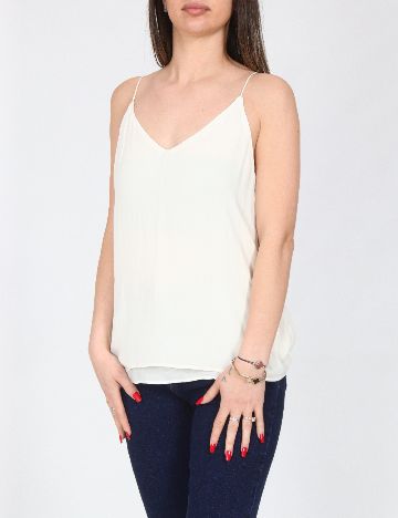 Maiou Zara, alb