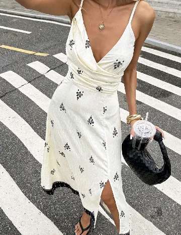 Rochie medie SHEIN, ecru