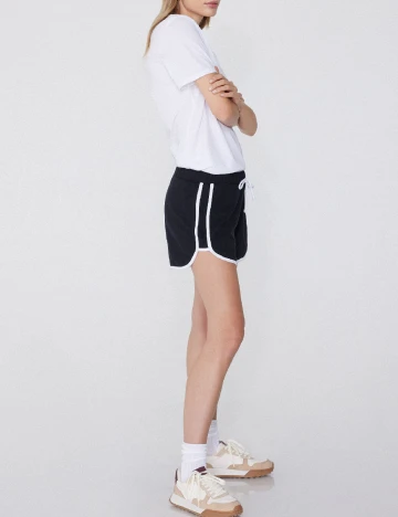 Pantaloni scurti Tezenis, negru/alb