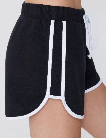 Pantaloni scurti Tezenis, negru/alb