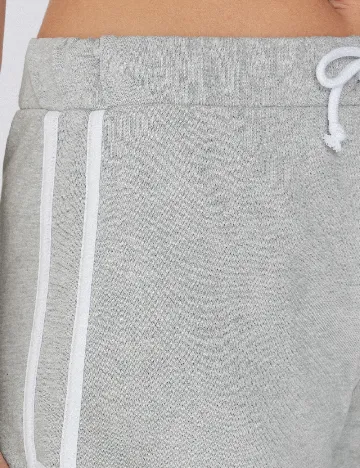 Pantaloni scurti Tezenis, gri