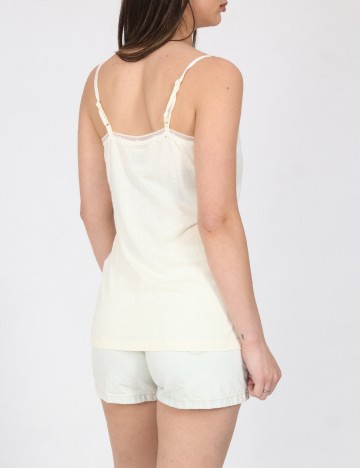 Maiou Bershka, crem