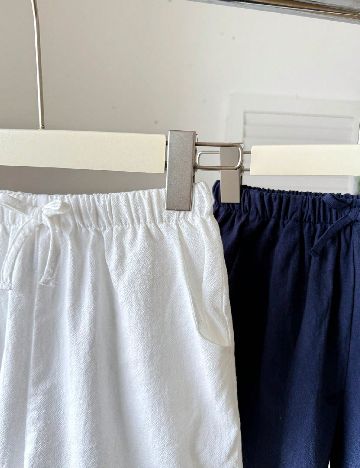 Set Pantaloni scurti 2 perechi Shein Kids, alb/bleumarin