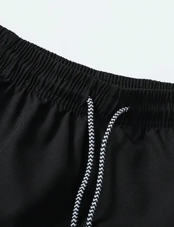 Pantaloni scurti SHEIN, negru