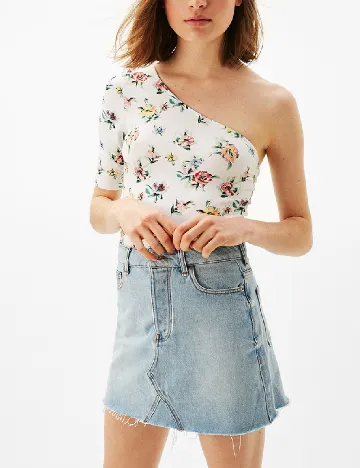Top Bershka, alb