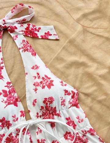 Top SHEIN, alb/rosu