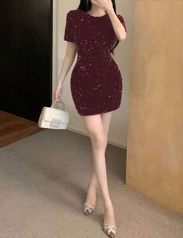 Rochie scurta Dazy, visiniu