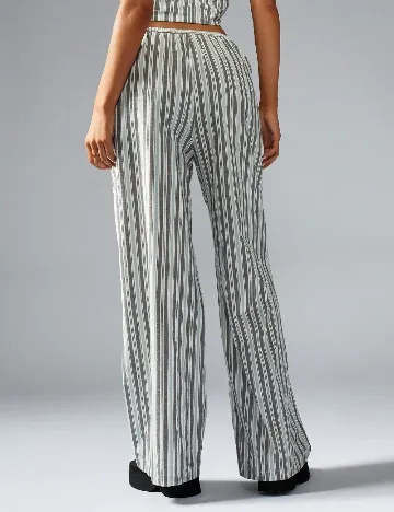 Pantaloni Missguided, gri