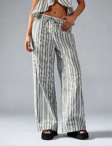 Pantaloni Missguided, gri