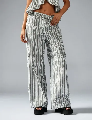 Pantaloni Missguided, gri