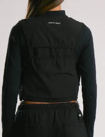 Vesta Musera, negru