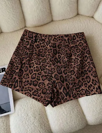 Pantaloni scurti SHEIN, animal print