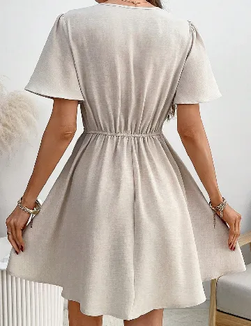 Rochie scurta Emery Rose, bej