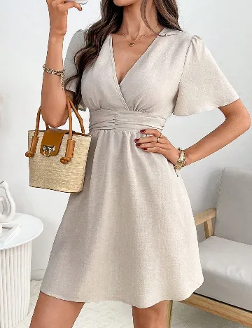 Rochie scurta Emery Rose, bej