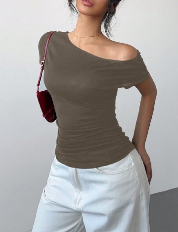 Bluza SHEIN, maro