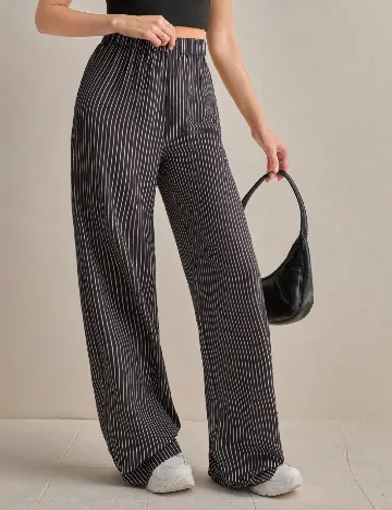 Pantaloni SHEIN, negru
