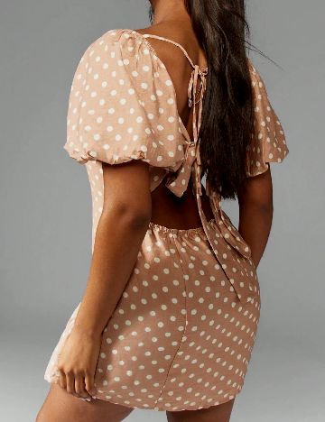 Rochie scurta MISSGUIDED Plus Size, maro