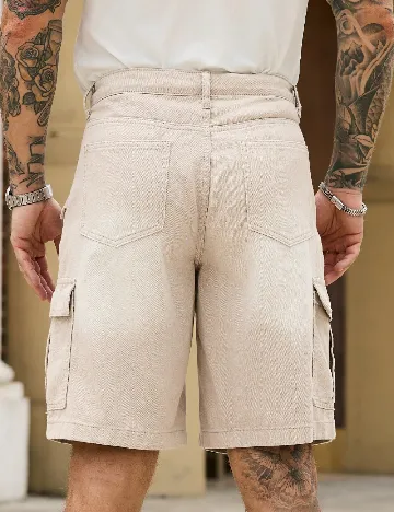 Pantaloni scurti SHEIN, bej