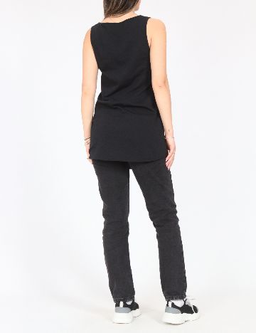 Maiou Tezenis, negru