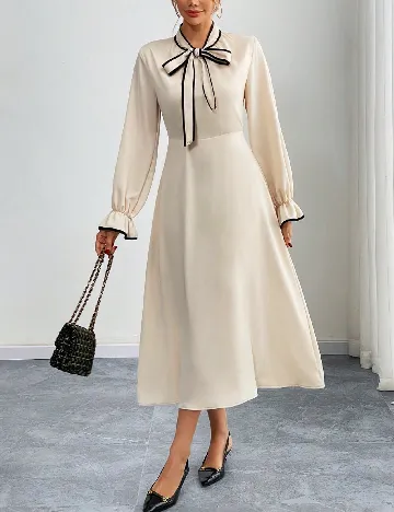 Rochie medie SHEIN, crem