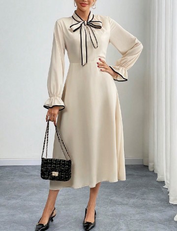 Rochie medie SHEIN, crem