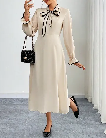 Rochie medie SHEIN, crem