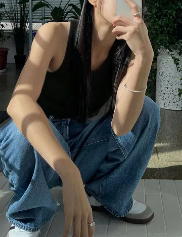 Top Dazy, negru