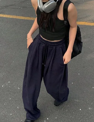 Top Dazy, negru