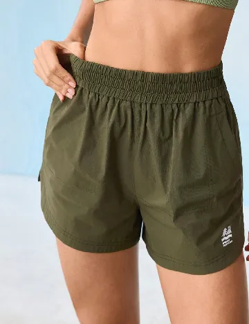 Pantaloni scurti SHEIN, verde