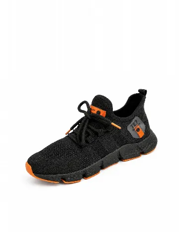 Adidasi, negru