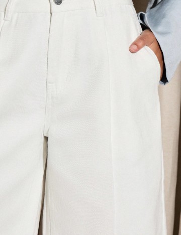 Pantaloni scurti AiiRZ, ecru