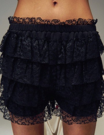 Pantaloni scurti TypaGal, negru
