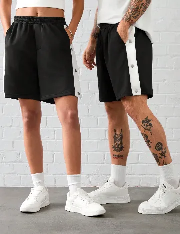 Pantaloni scurti SHEIN, negru