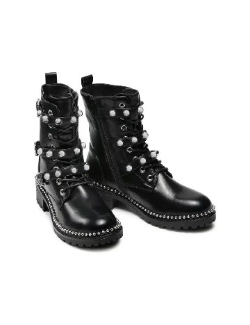 Ghete DeeZee, negru