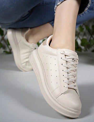 Adidasi Riccon, crem