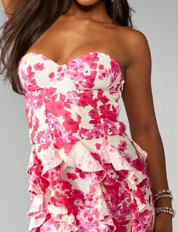Fusta Missguided, roz