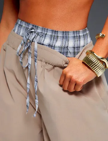 Pantaloni SHEIN, maro