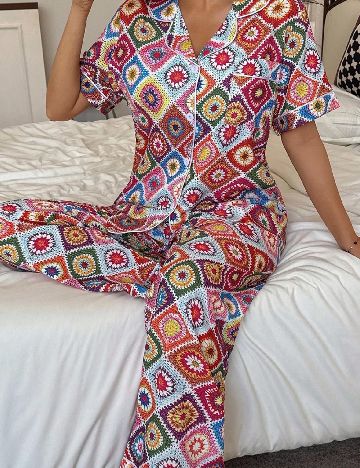 Pijama SHEIN, mix culori