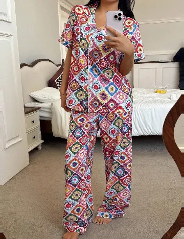 Pijama SHEIN, mix culori