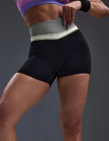 Pantaloni scurti SHEIN, negru